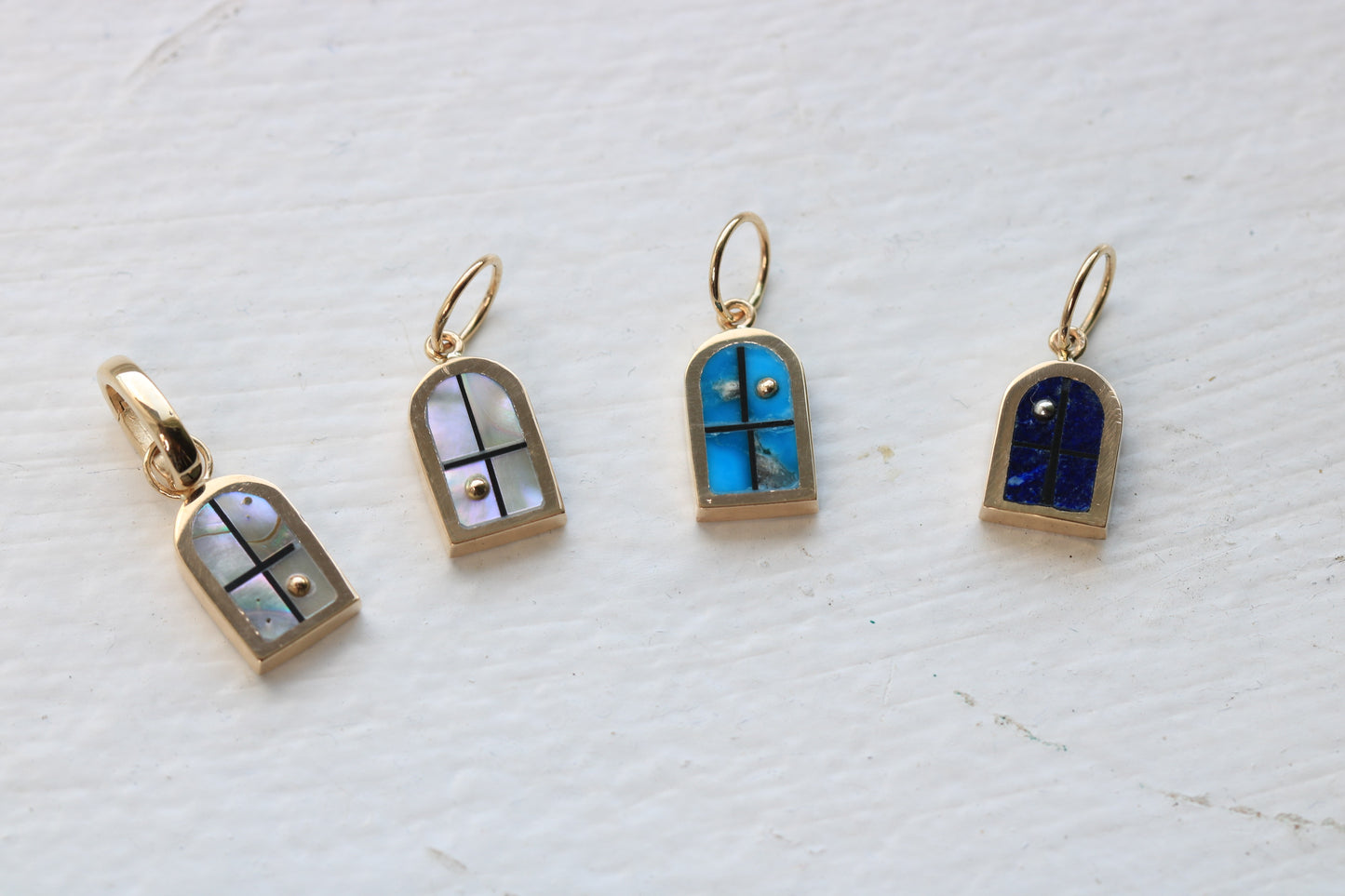 Window Charm Gold, Turquoise Day