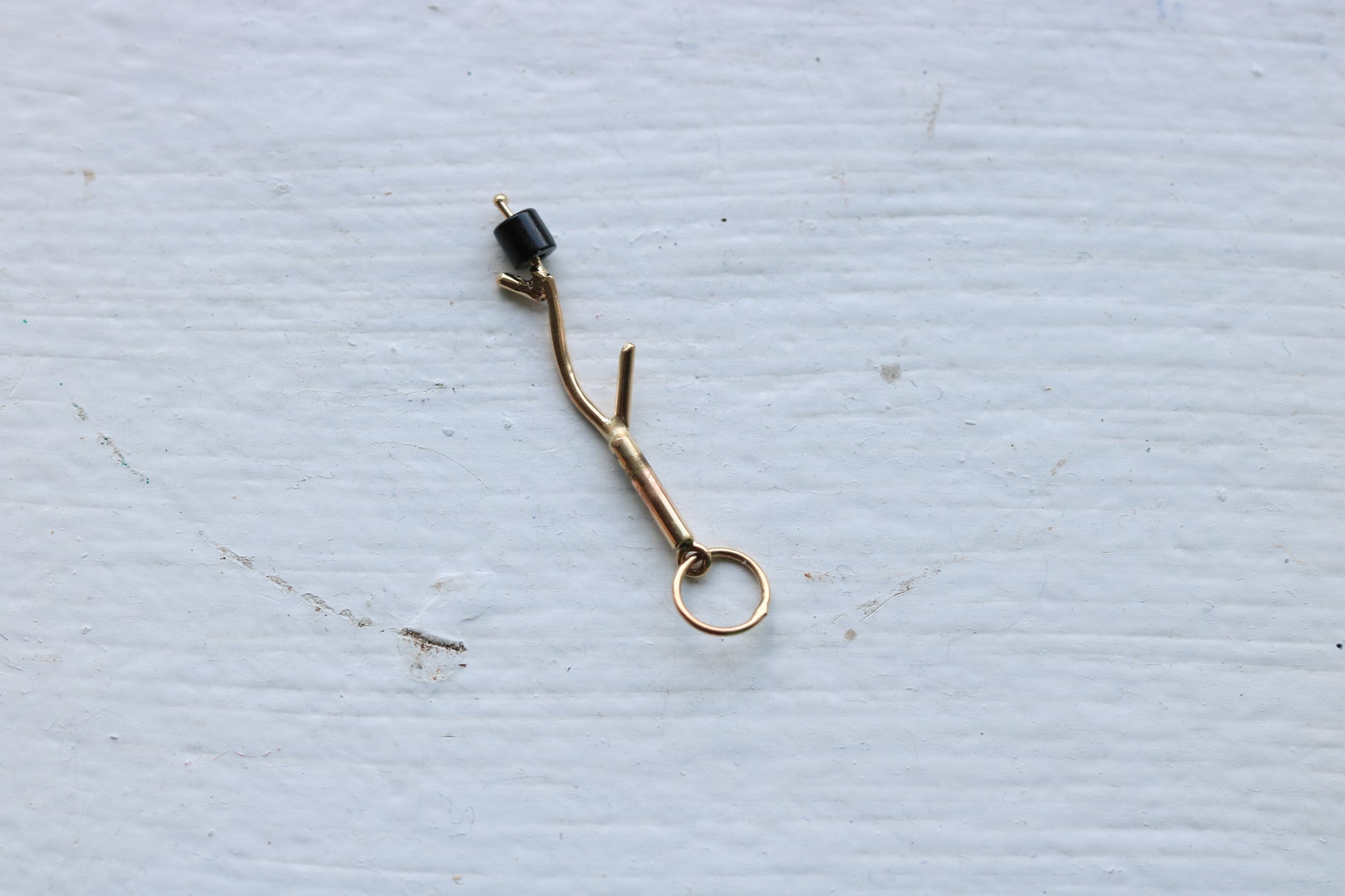 14k yellow gold branch onyx marshmallow bead.